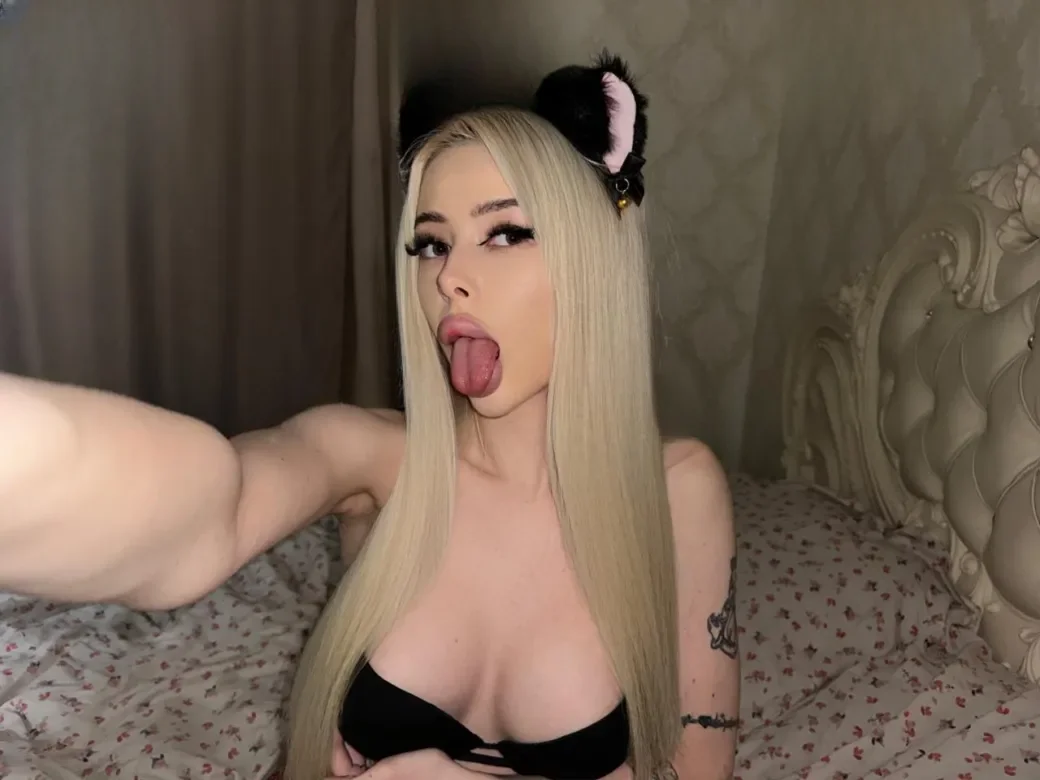 Kristina DOLL BRATZ PORNSTAR thumbnail 6