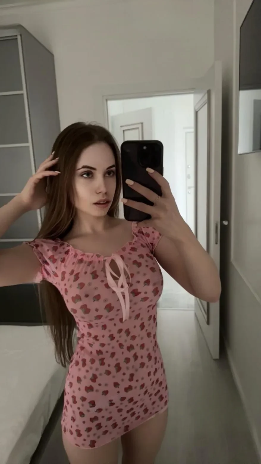 Alisa thumbnail 29