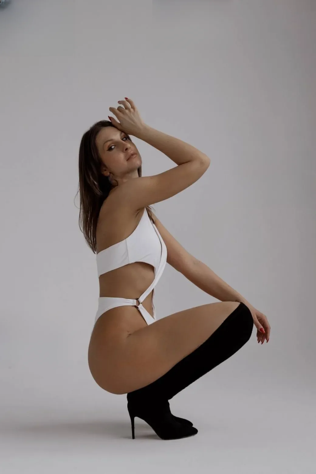 Adriana thumbnail 14