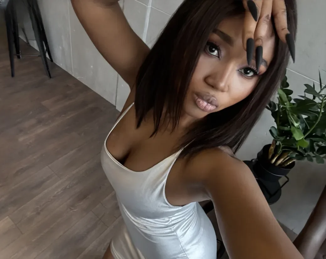 Alisha thumbnail 25