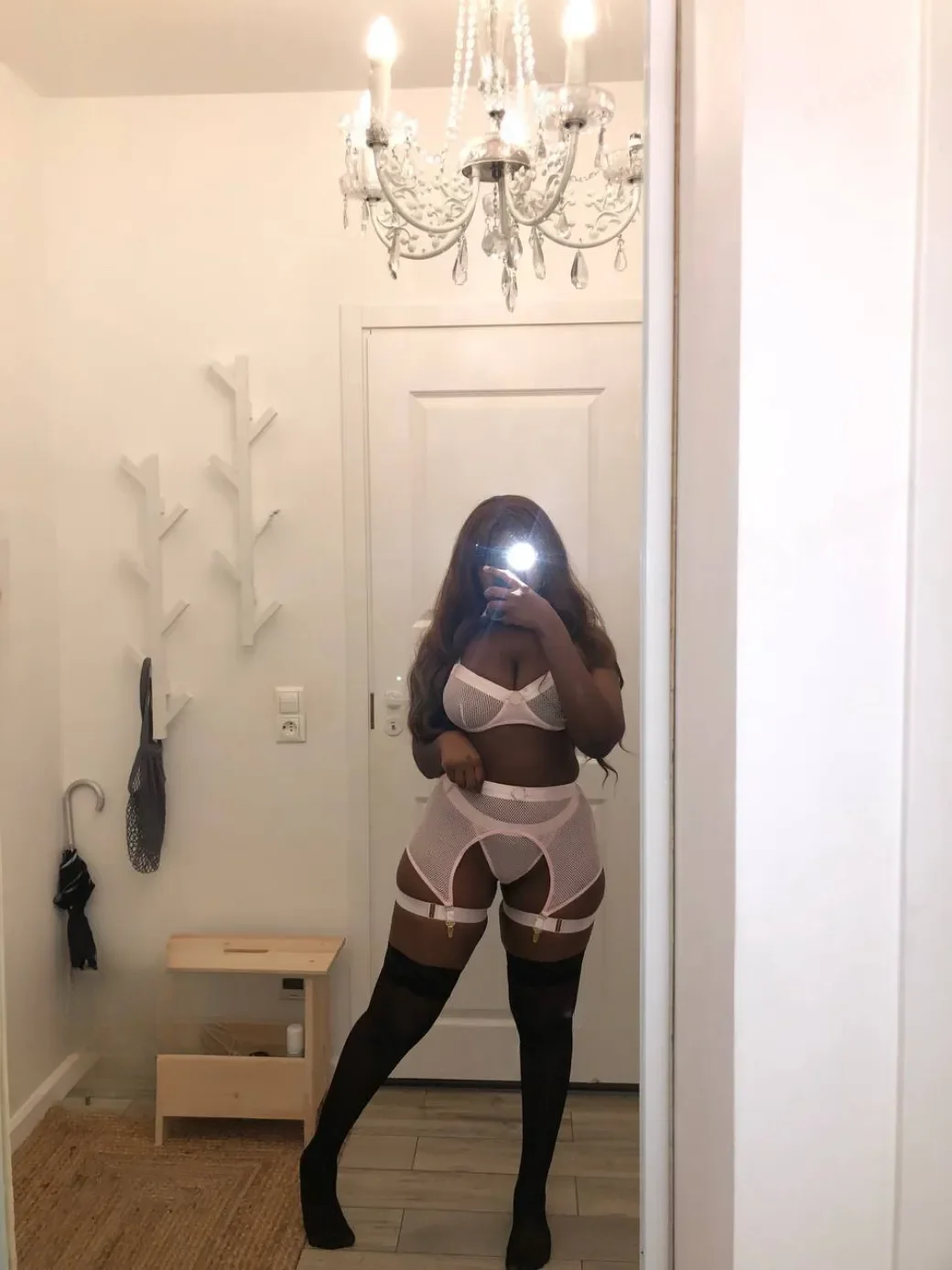Alisha thumbnail 5