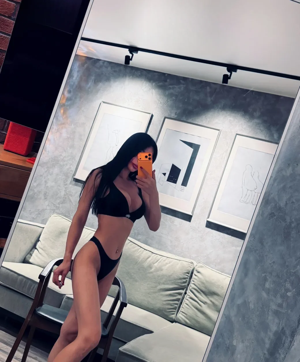 Arina thumbnail 16