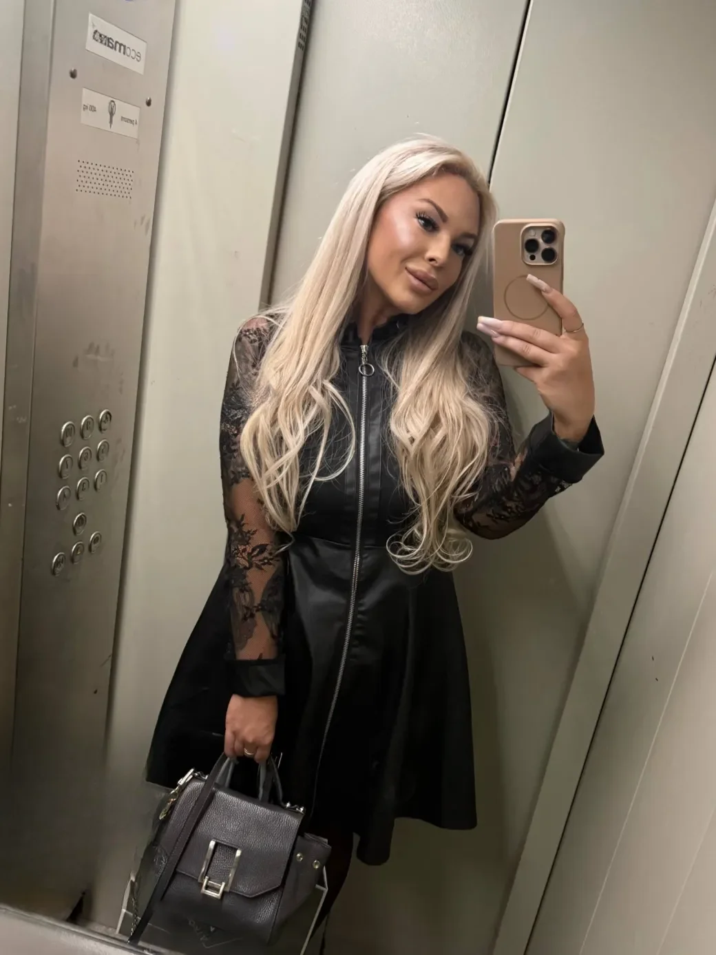 Nicole E-class thumbnail 17
