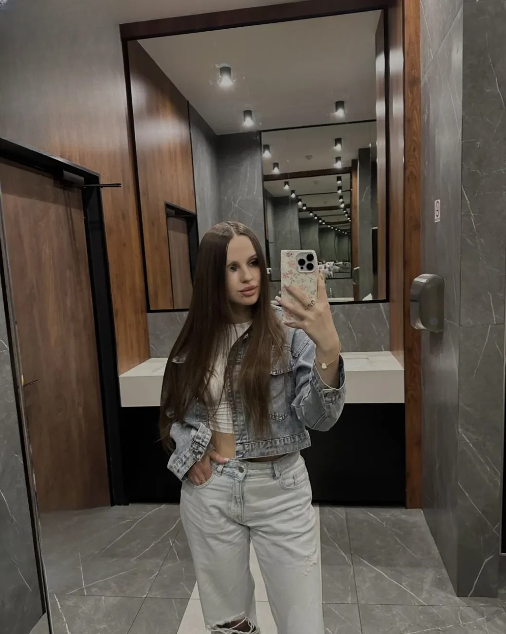 Angelika thumbnail 6
