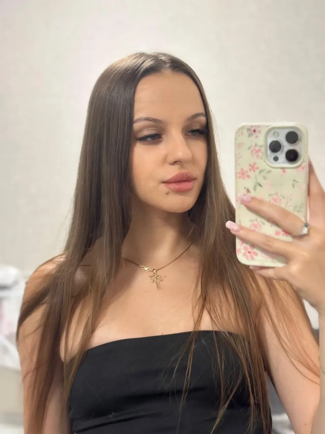 Angelika thumbnail 26