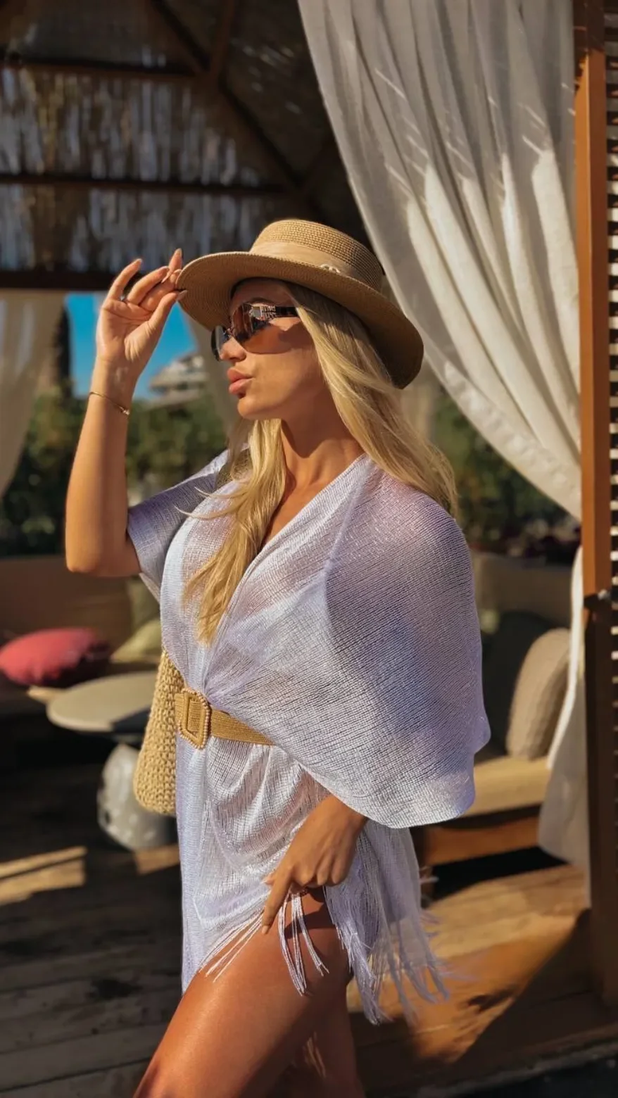 Elina thumbnail 9