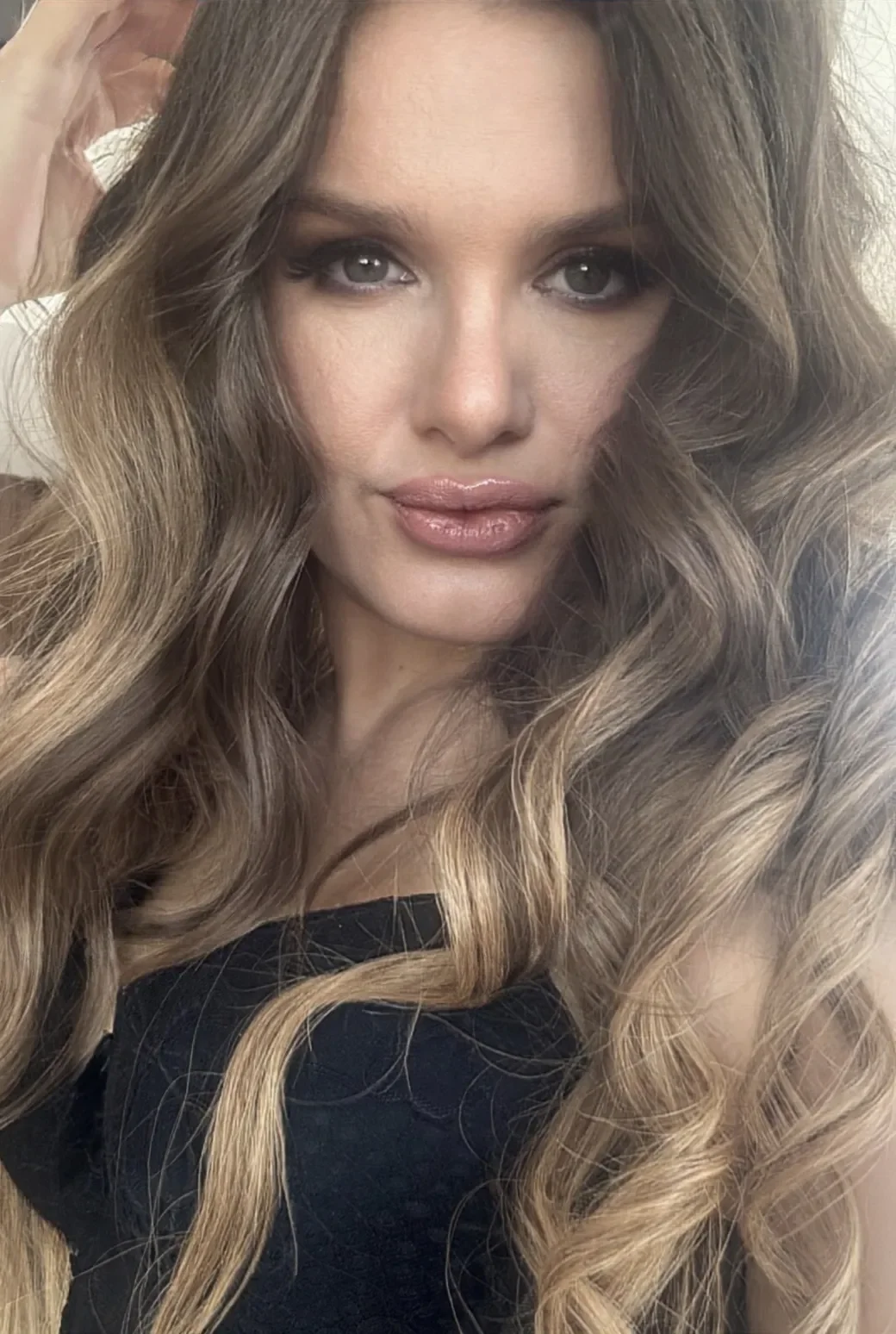 Evelin thumbnail 11