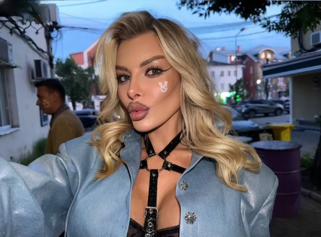 Alexa VIP thumbnail 17