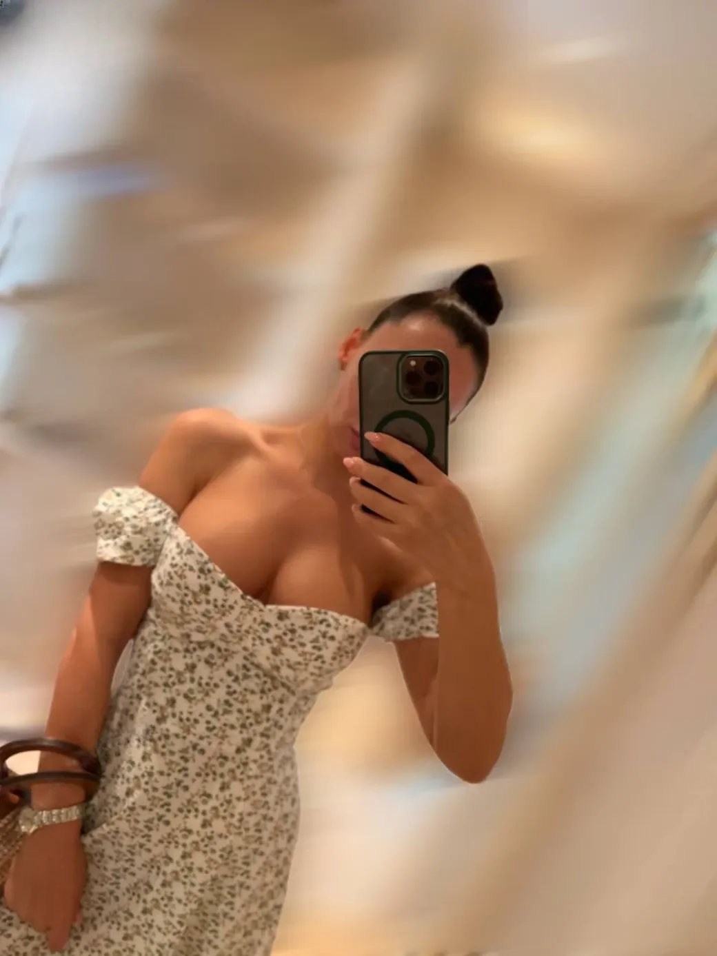 Victoria GFE thumbnail 20